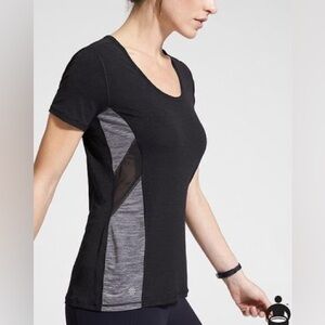 Athleta Short Sleeve Workout Tee Medium Black Grey Sheer Panel
